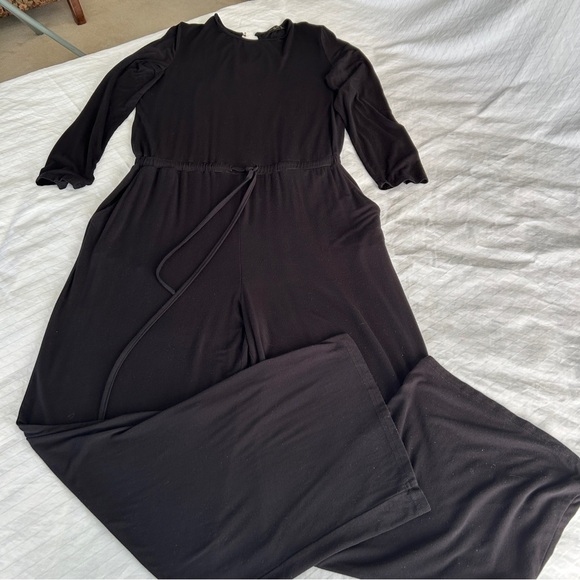 Chic Black Jumpsuit with Blouson Top Long Sleeves and Wide-Leg Pants size XL - Picture 8 of 15
